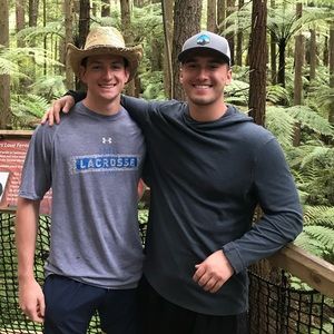 Meet your Posher, Max